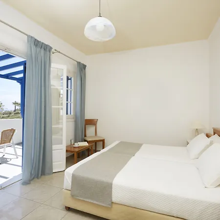 Hermes 4* Kamári