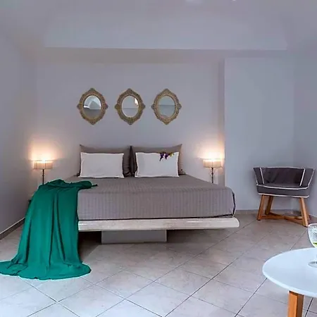 Hermes 4* Kamári