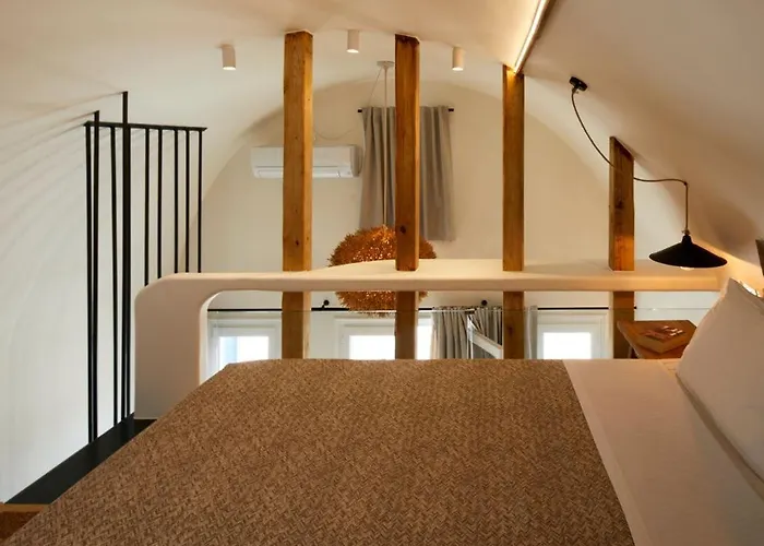 Hermes Hotel Kamari (Santorini)