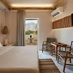 Hermes 4* Kamári